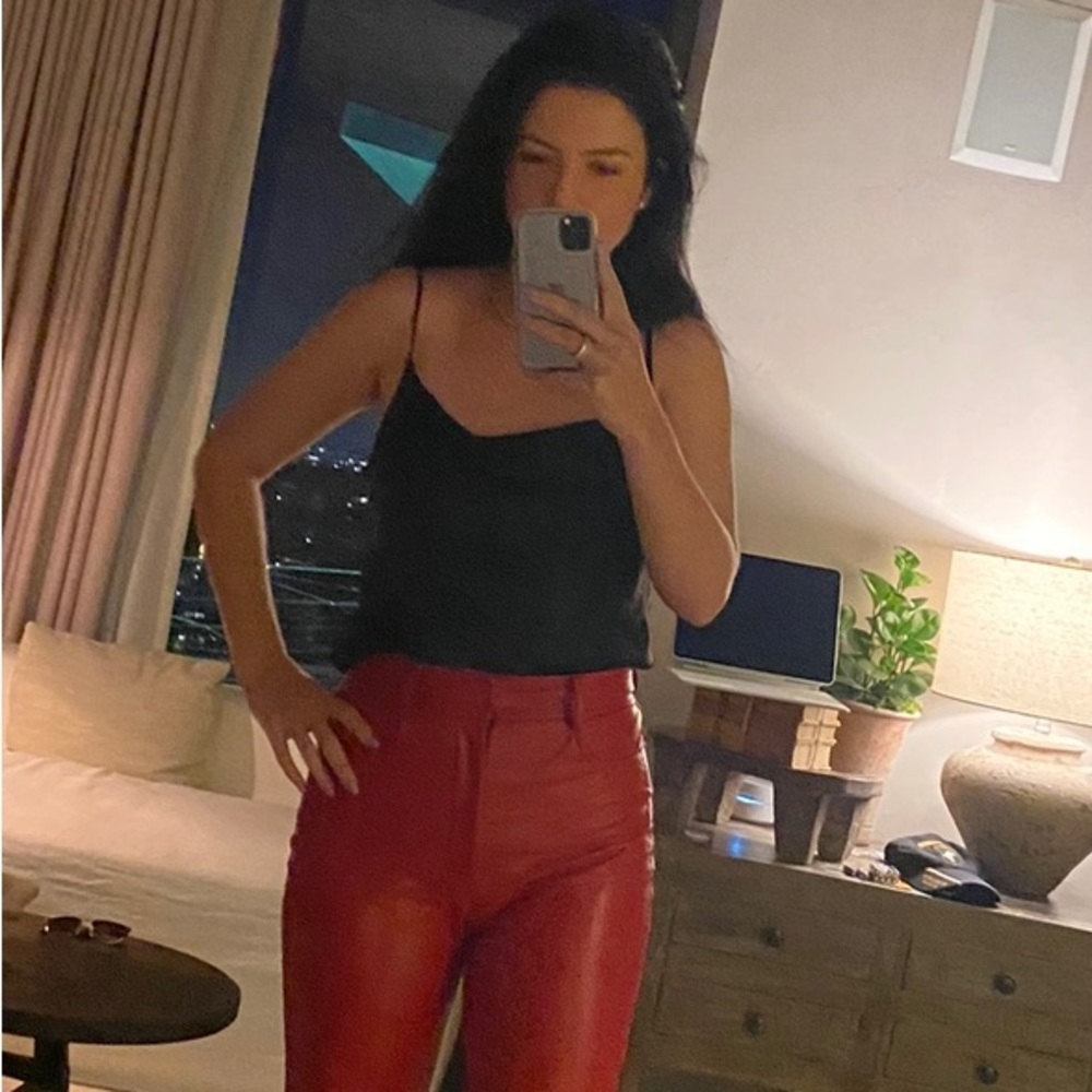 Intermix Size P (fits a size Small)